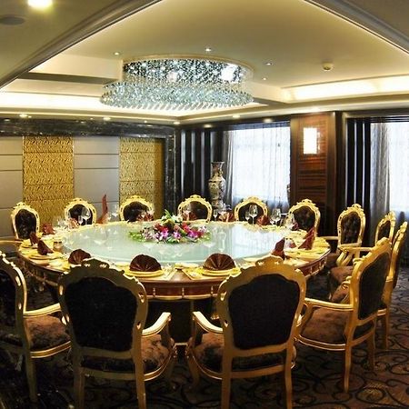 Gansu International Hotel Ланжоу Екстериор снимка