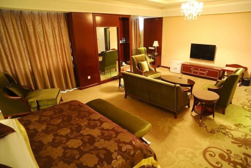 Gansu International Hotel Ланжоу Екстериор снимка